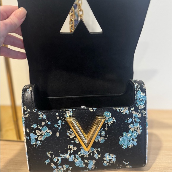 Louis Vuitton limited edition floral twist bag - Picture 15 of 16